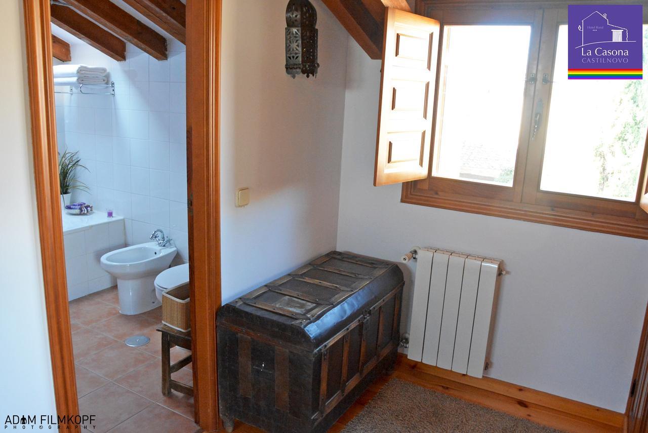 Penzion La Casona De Castilnovo - Gay Men Only Valdesaz Exteriér fotografie